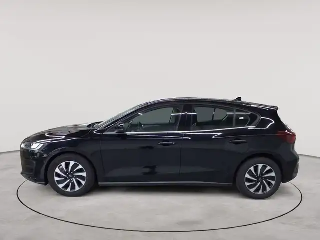 Ford Focus view 6