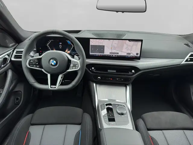 BMW 4 Series view 11