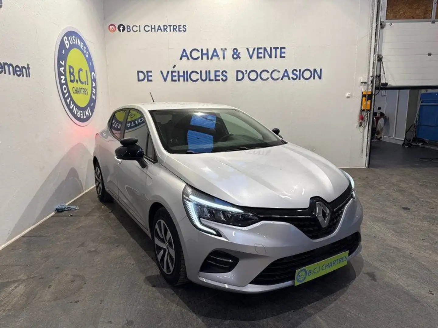 Renault Clio V 1.0 TCE 90CH EQUILIBRE Gris - 2
