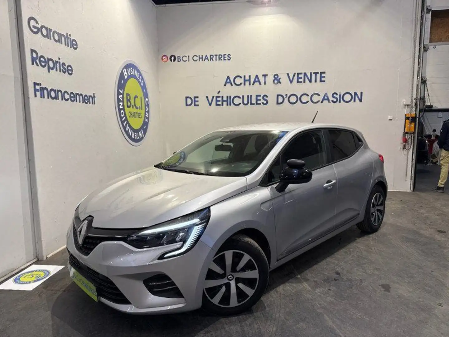 Renault Clio V 1.0 TCE 90CH EQUILIBRE Gris - 1