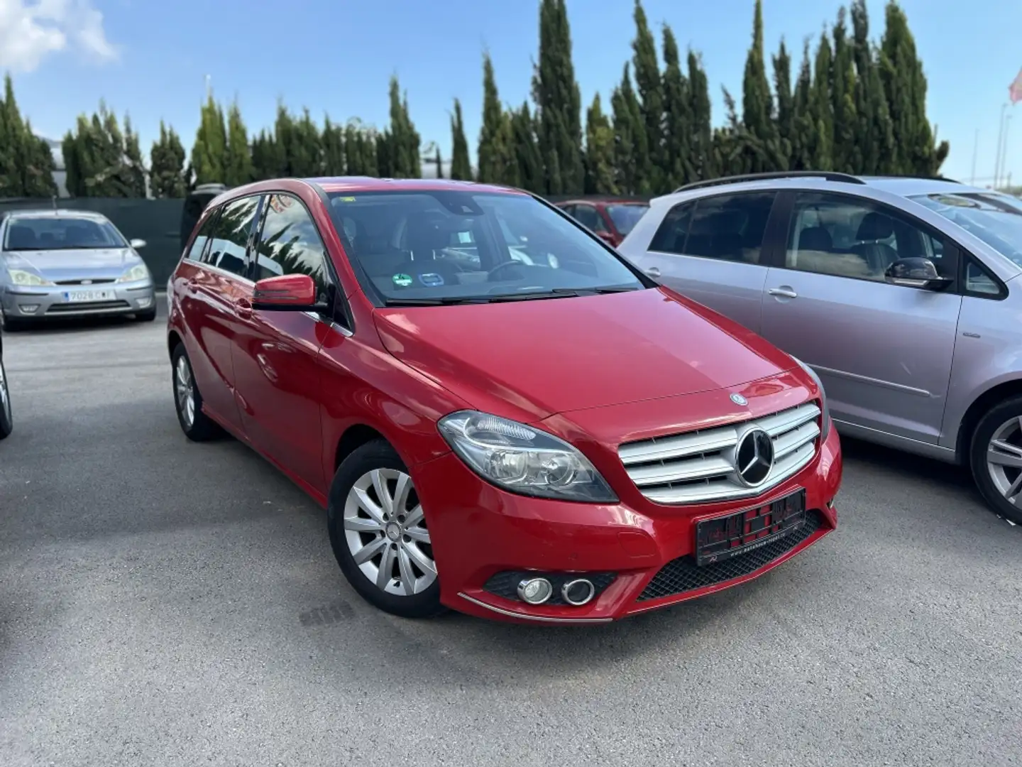 Mercedes-Benz B 200 BE 7G-DCT Rouge - 1