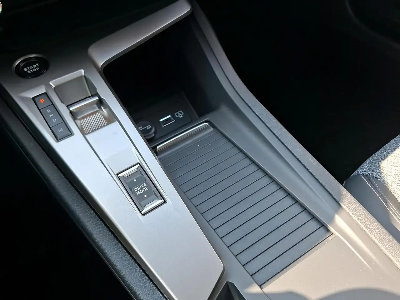Peugeot 308 2026 — фото 11