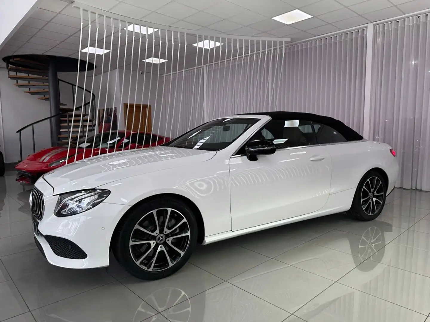 Mercedes-Benz MERCEDES-BENZ Clase E Descapotable  Automático de Blanc - 2