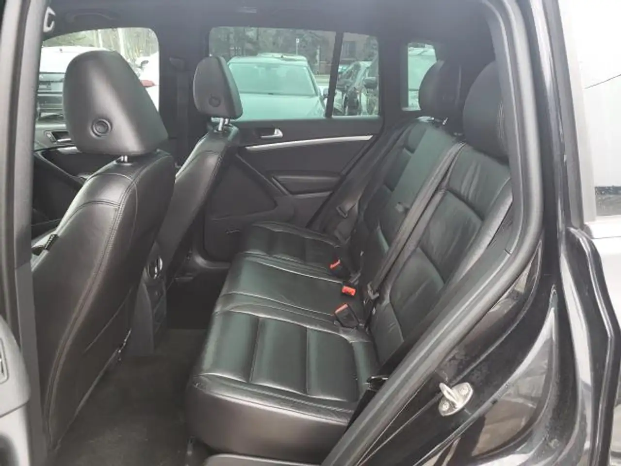 Volkswagen Tiguan снимка Volkswagen Tiguan