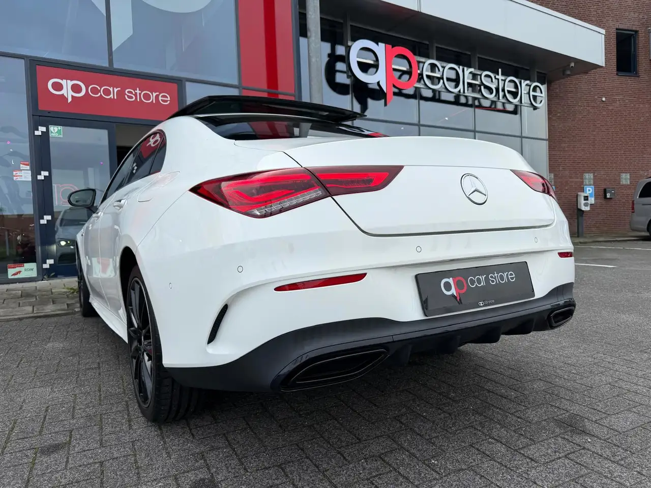 Mercedes-Benz CLA e Hybride AMG Night pakket Panorama Ambient light, миниатюра 8