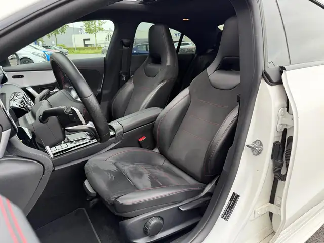 Mercedes-Benz CLA view 14