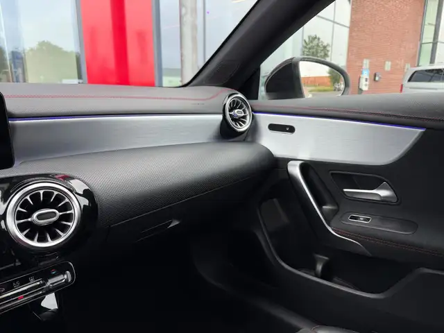 Mercedes-Benz CLA view 18