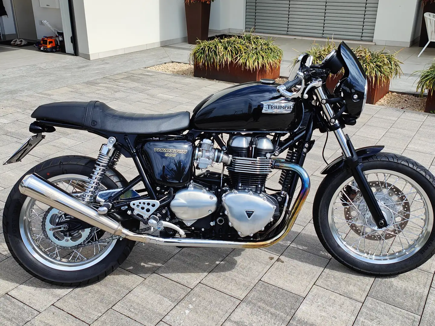 Triumph Thruxton 900 Efi Nero - 2