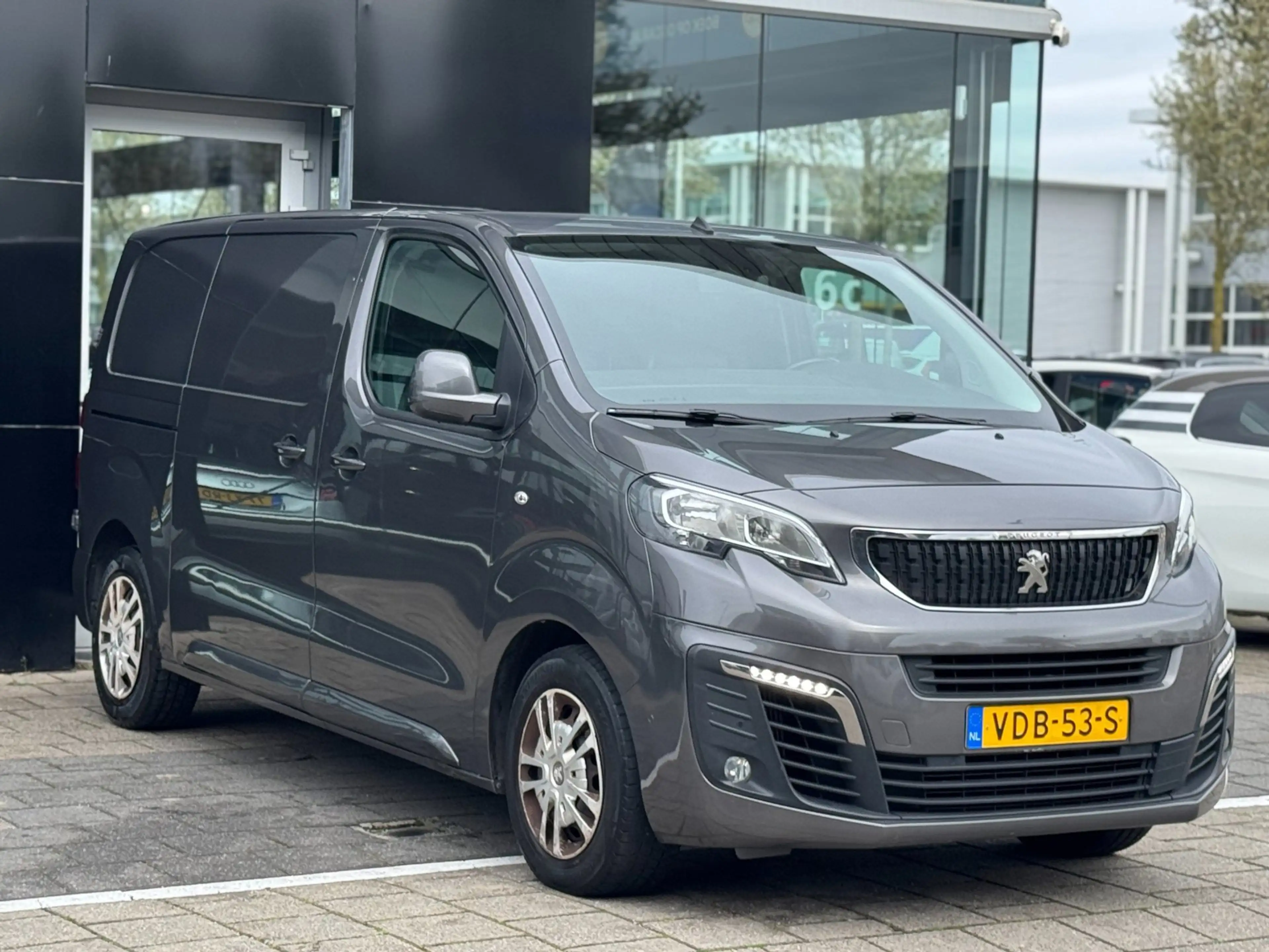 Peugeot Expert 227S 2.0 BlueHDI 180 Premium Pack Marge Auto · NL — photo 11