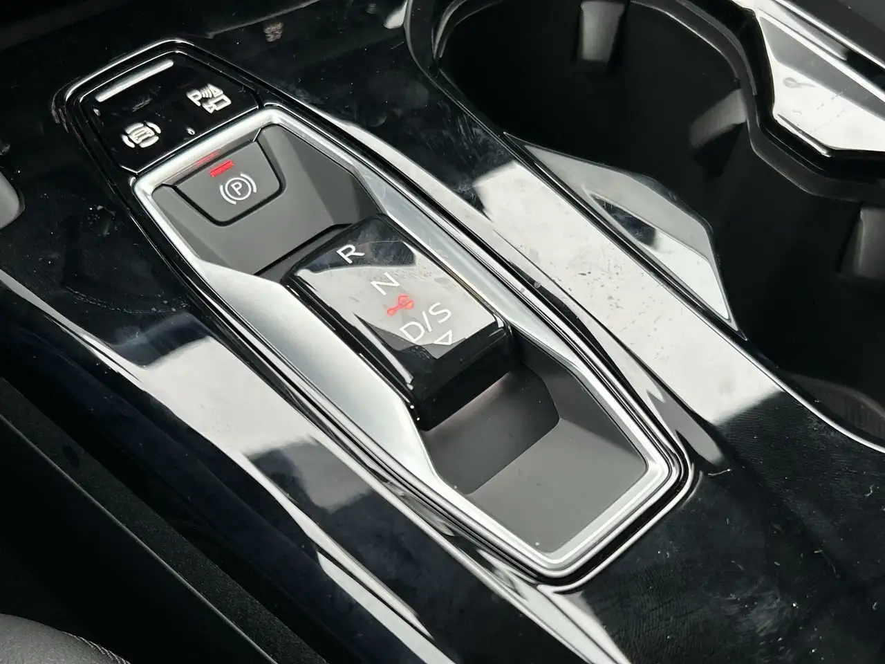 Audi Q5 снимка Audi Q5