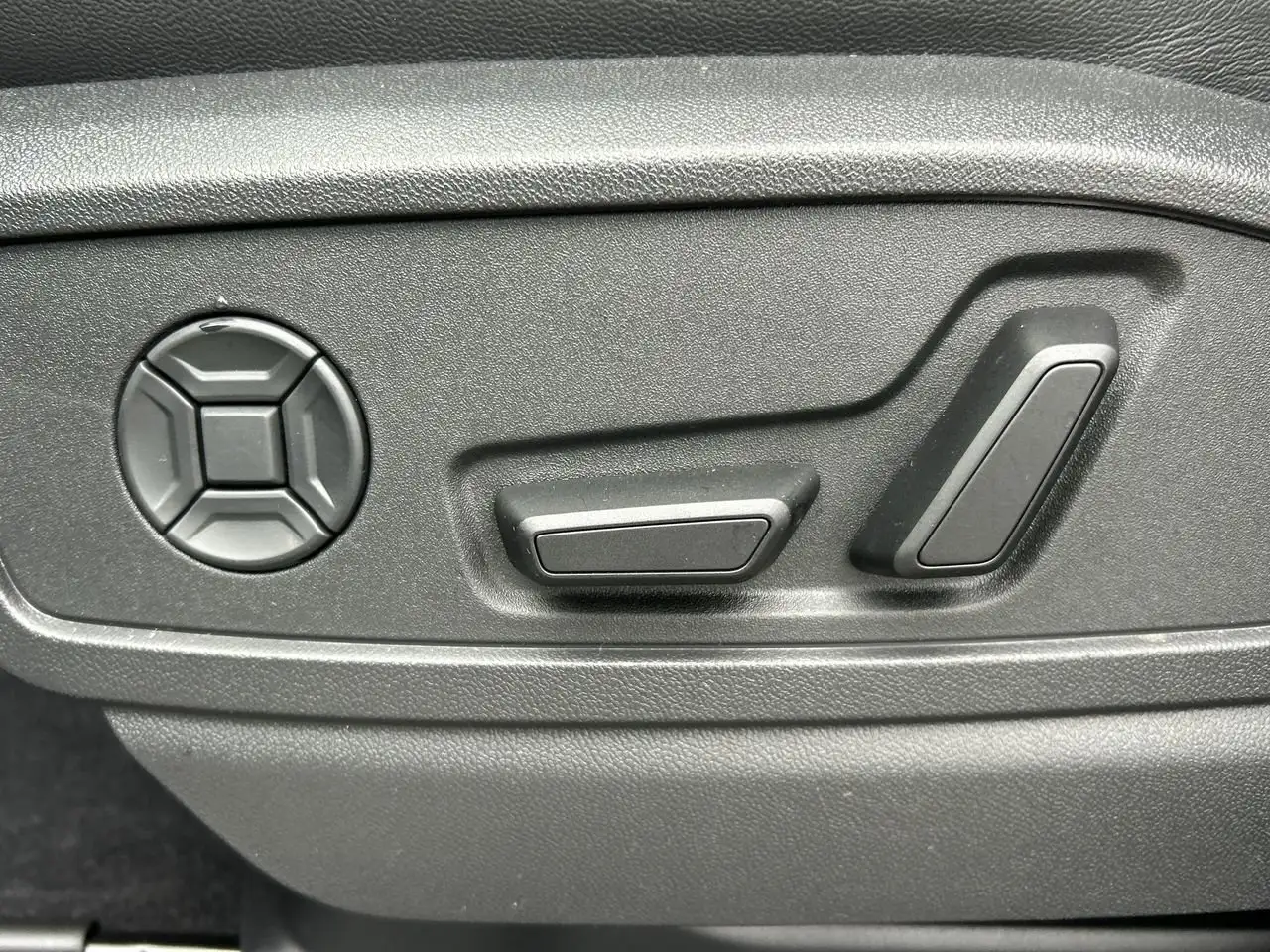 Audi Q5 снимка Audi Q5