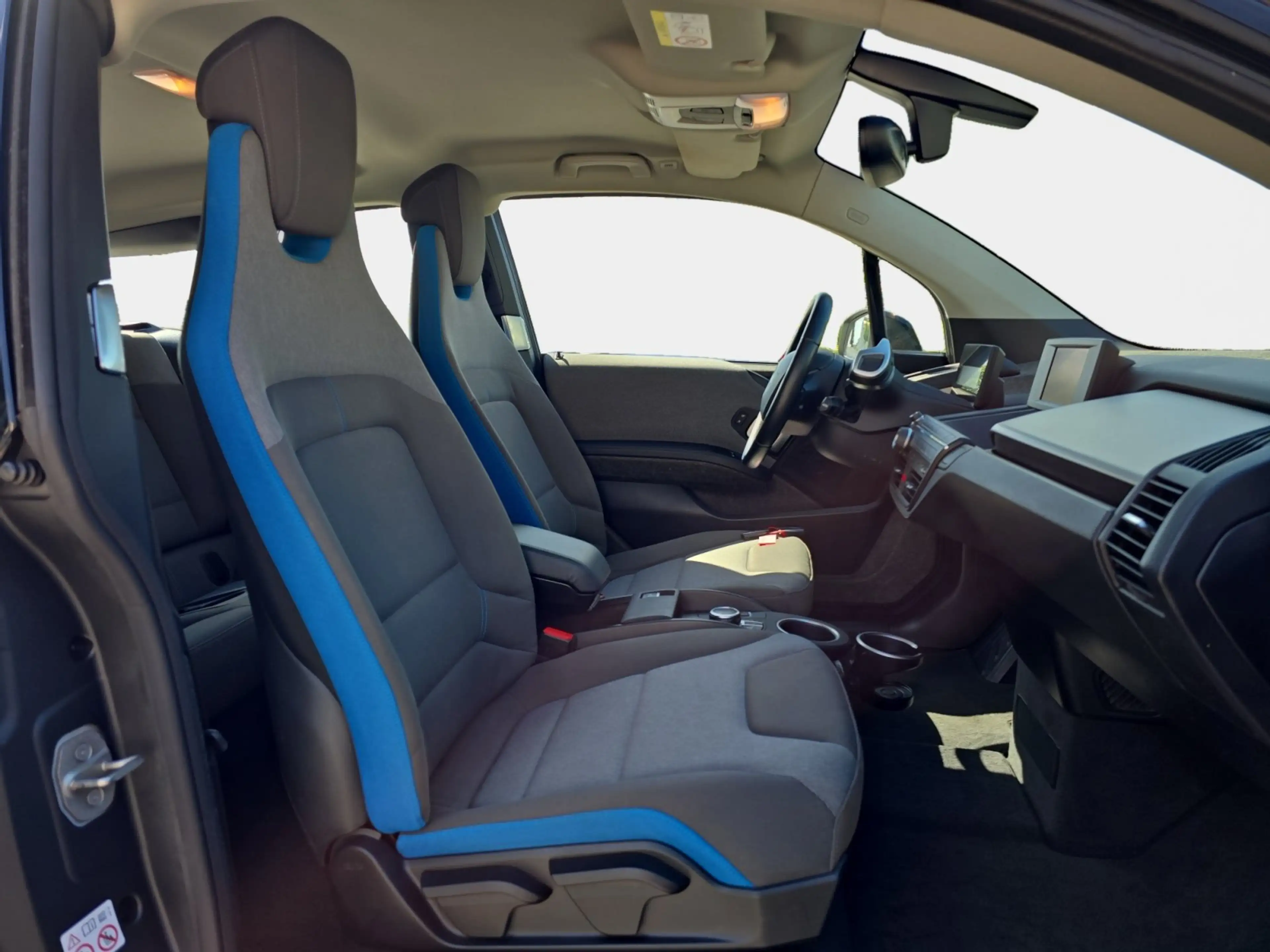 BMW i3 Basis — photo 15