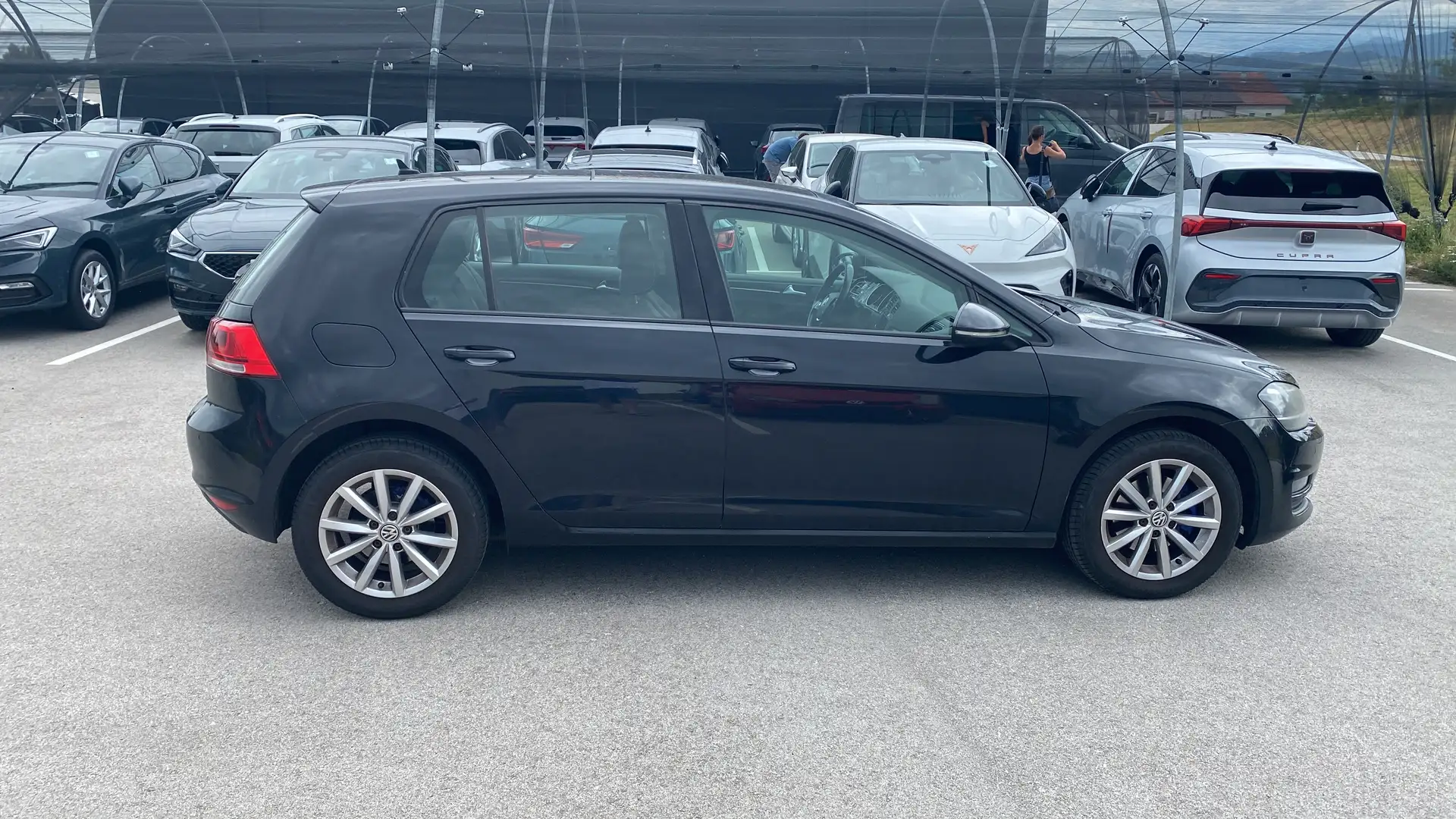 Volkswagen Golf Sky TDI DSG Panoramadach **Navi**Led** Schwarz - 2