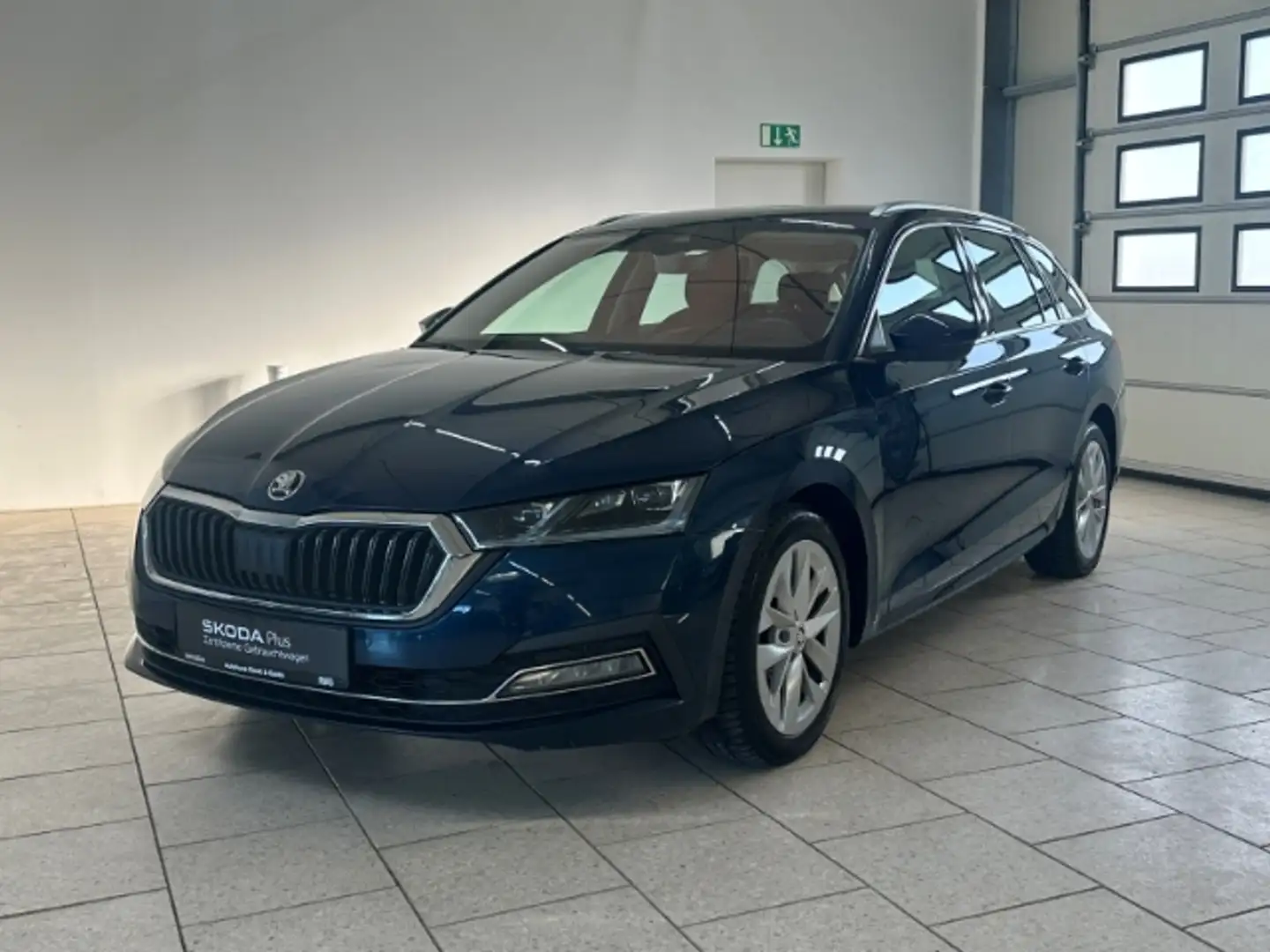 Skoda Octavia Combi 2.0 TDI DSG Style Navi ACC SHZ Blau - 2