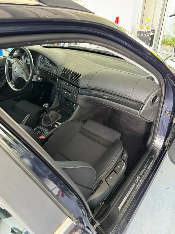 BMW 523i touring, foto 4