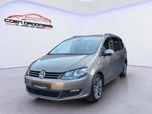 Volkswagen Sharan 2.0 TSI Highline 7p. | Panoramadak | Xenon | 7-zit