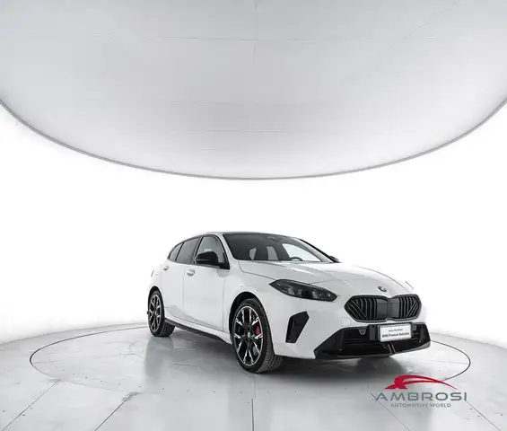 BMW 1 Series view 2