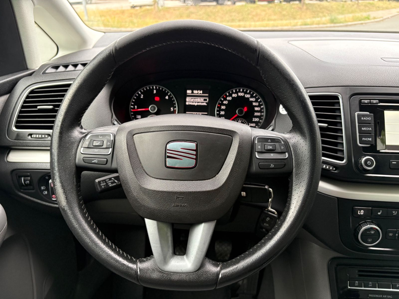 SEAT Alhambra 4Kids*NAVI*BI-Xenon*PDC*Kamara*7Sitze* — photo 7