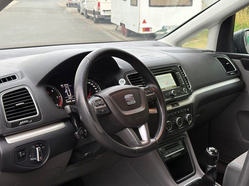 SEAT Alhambra 4Kids*NAVI*BI-Xenon*PDC*Kamara*7Sitze* — photo 6