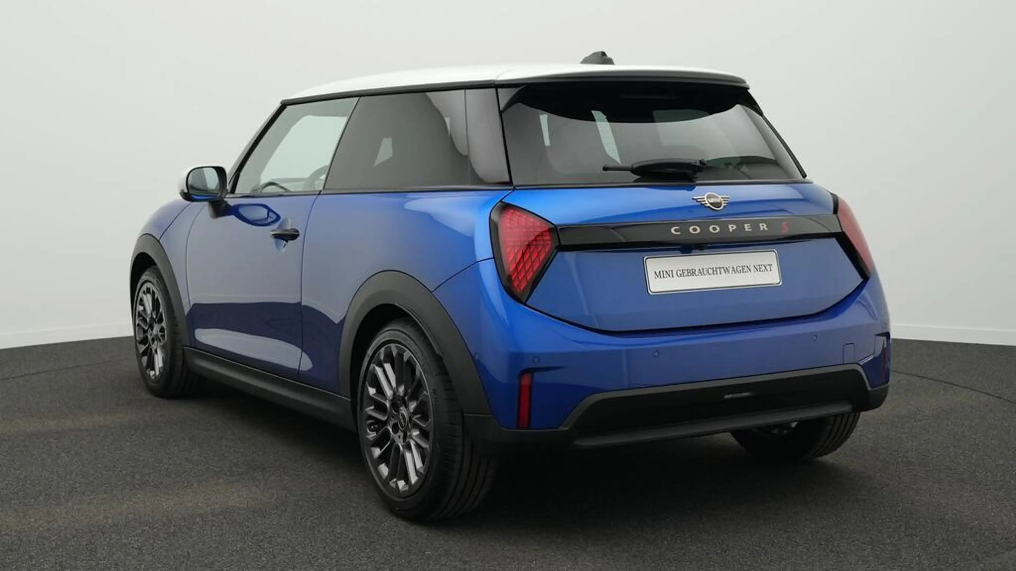 MINI Cooper S Favoured Trim — photo 6