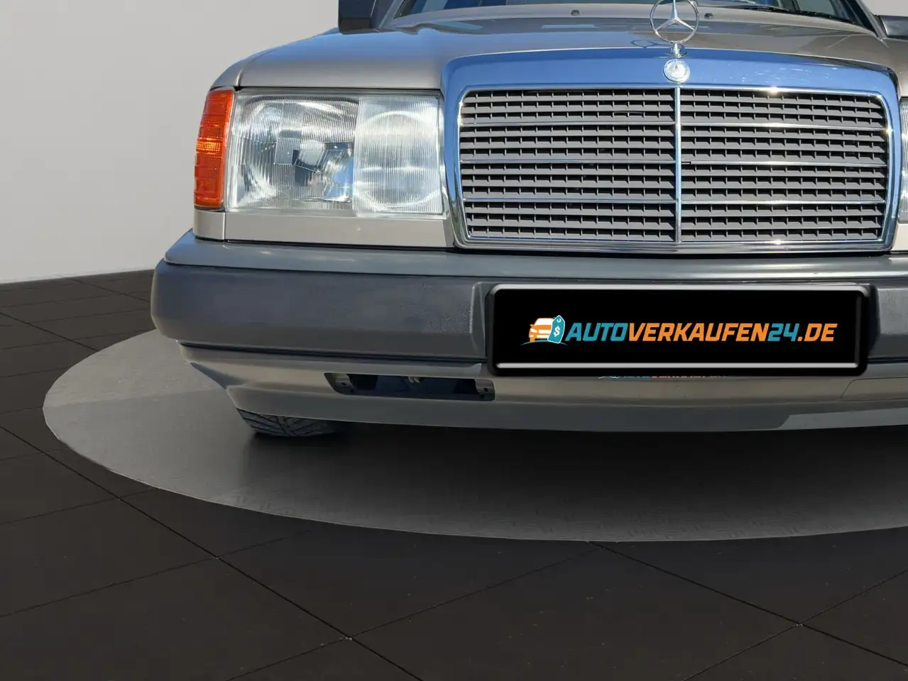 Mercedes-Benz E 230 W124 Aut. SSD ZENTRAL. 8-FACH HU:07/28, foto 11