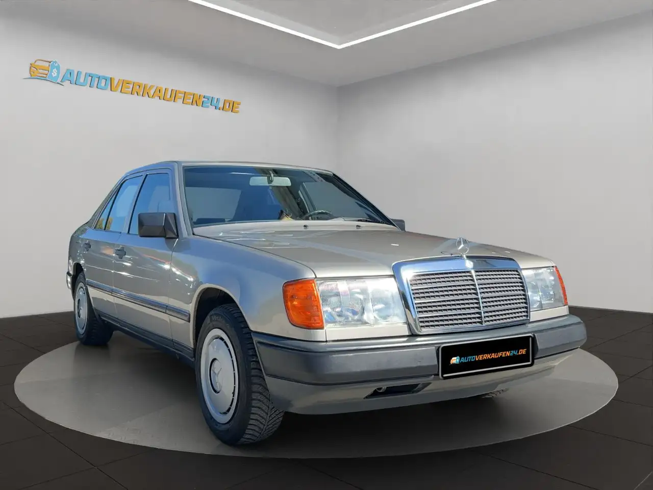 Mercedes-Benz E 230 W124 Aut. SSD ZENTRAL. 8-FACH HU:07/28, foto 9