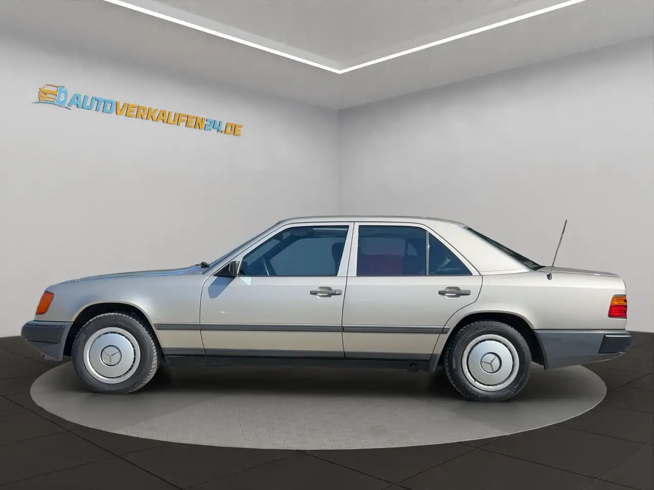 Mercedes-Benz E 230 W124 Aut. SSD ZENTRAL. 8-FACH HU:07/28, foto 3