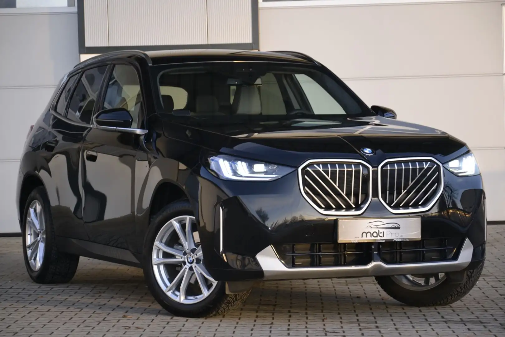 BMW X3 20 d xDrive AHK 360 DR.ASS.PRO. HK Schwarz - 2