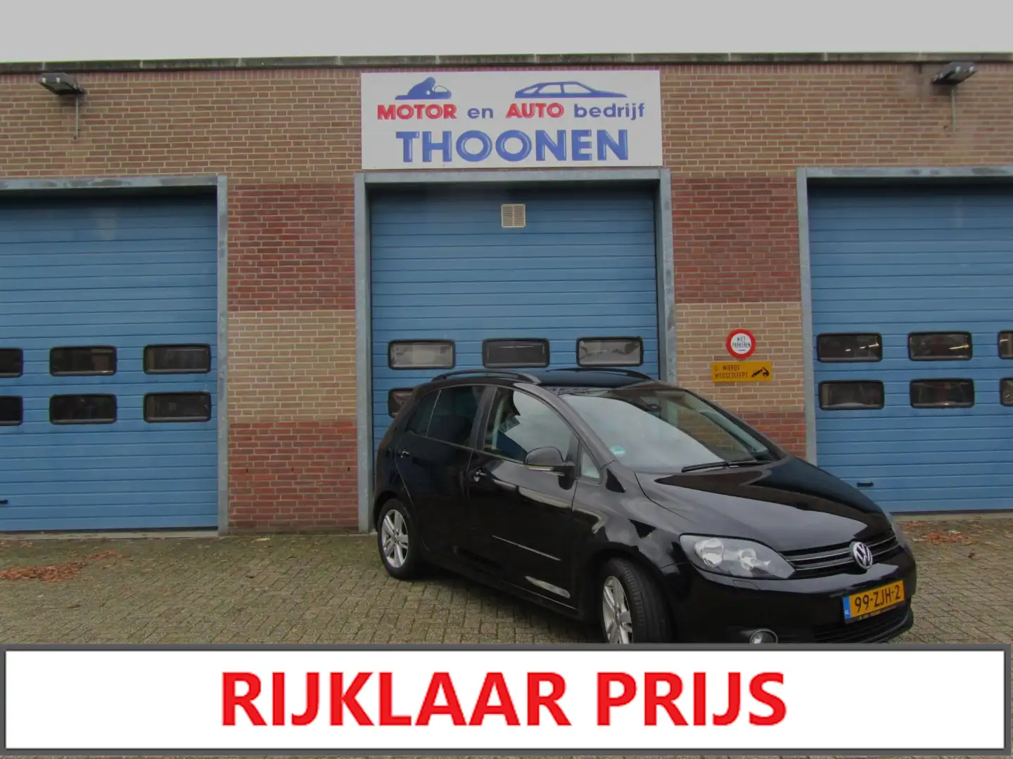 Volkswagen Golf Plus 1.2 TSI Trendline|5 deurs|airco|trekhaak|isofix be Zwart - 1