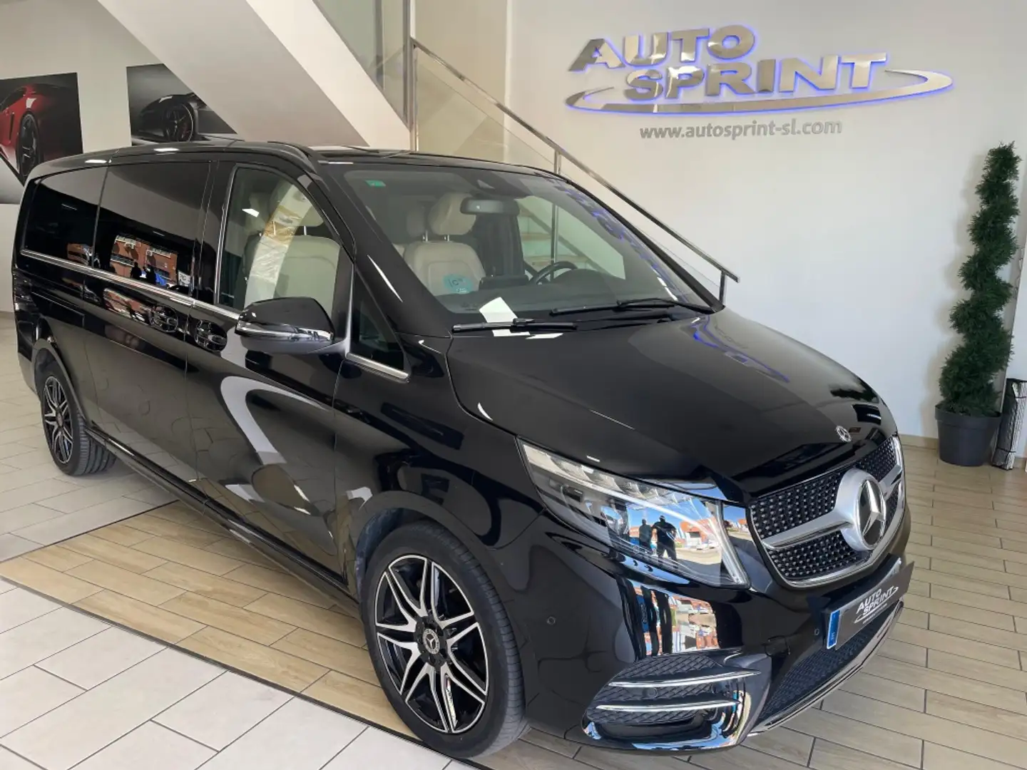 Mercedes-Benz V 220 220d Extralargo Avantgarde Negro - 1