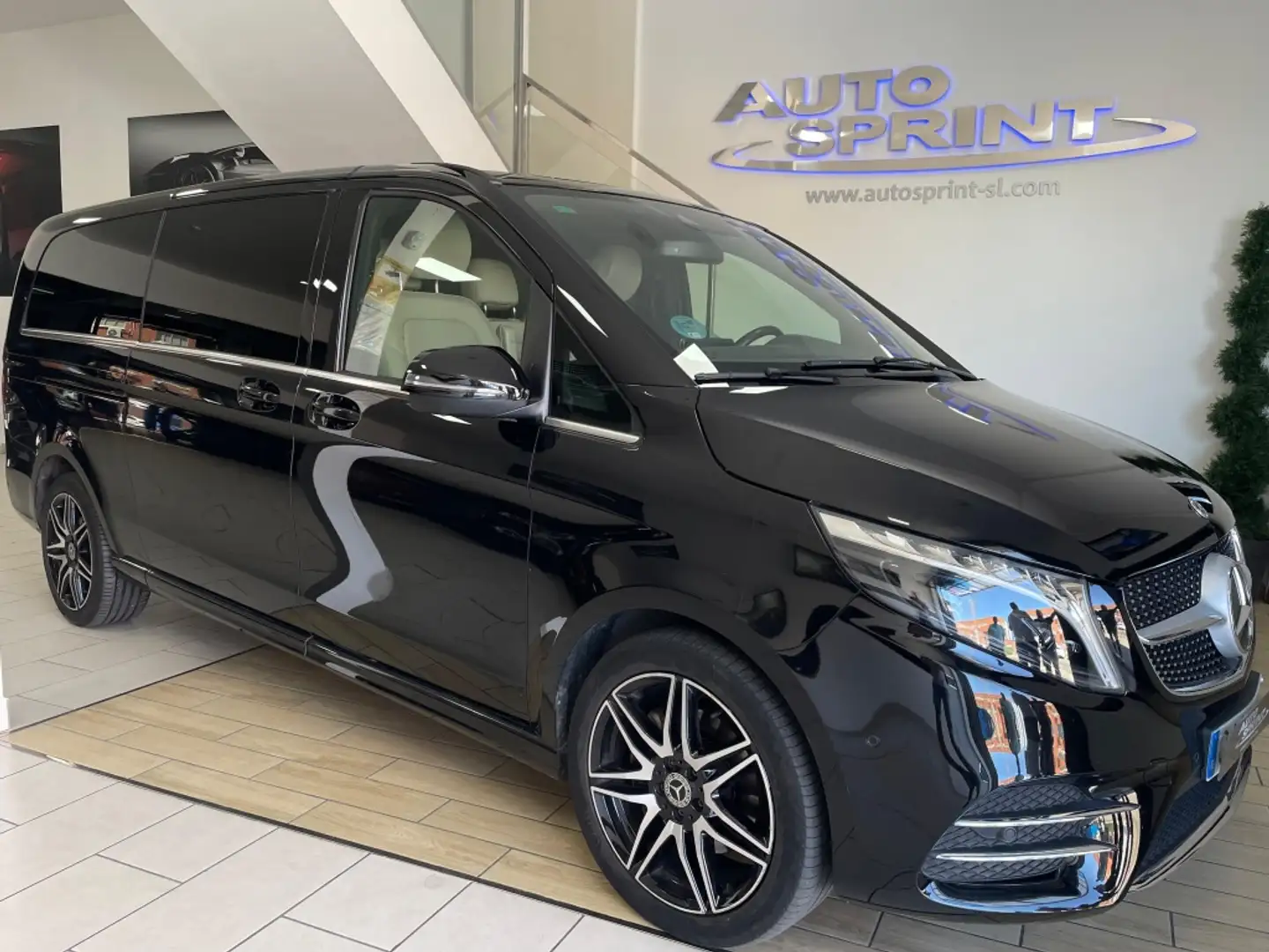 Mercedes-Benz V 220 220d Extralargo Avantgarde Negro - 2