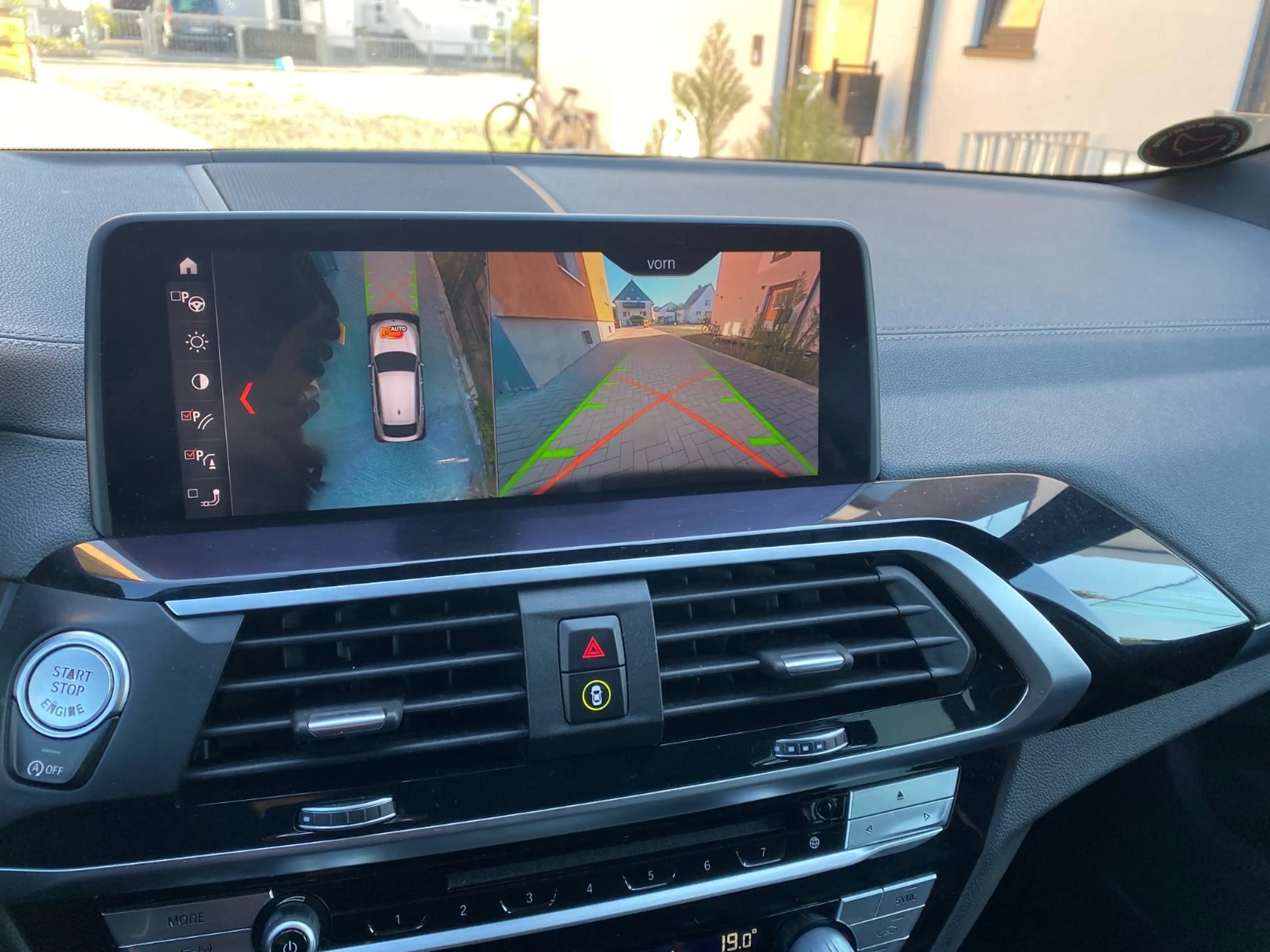 BMW X4 M d Head-Up Pano 360°-Kamera LED — photo 14