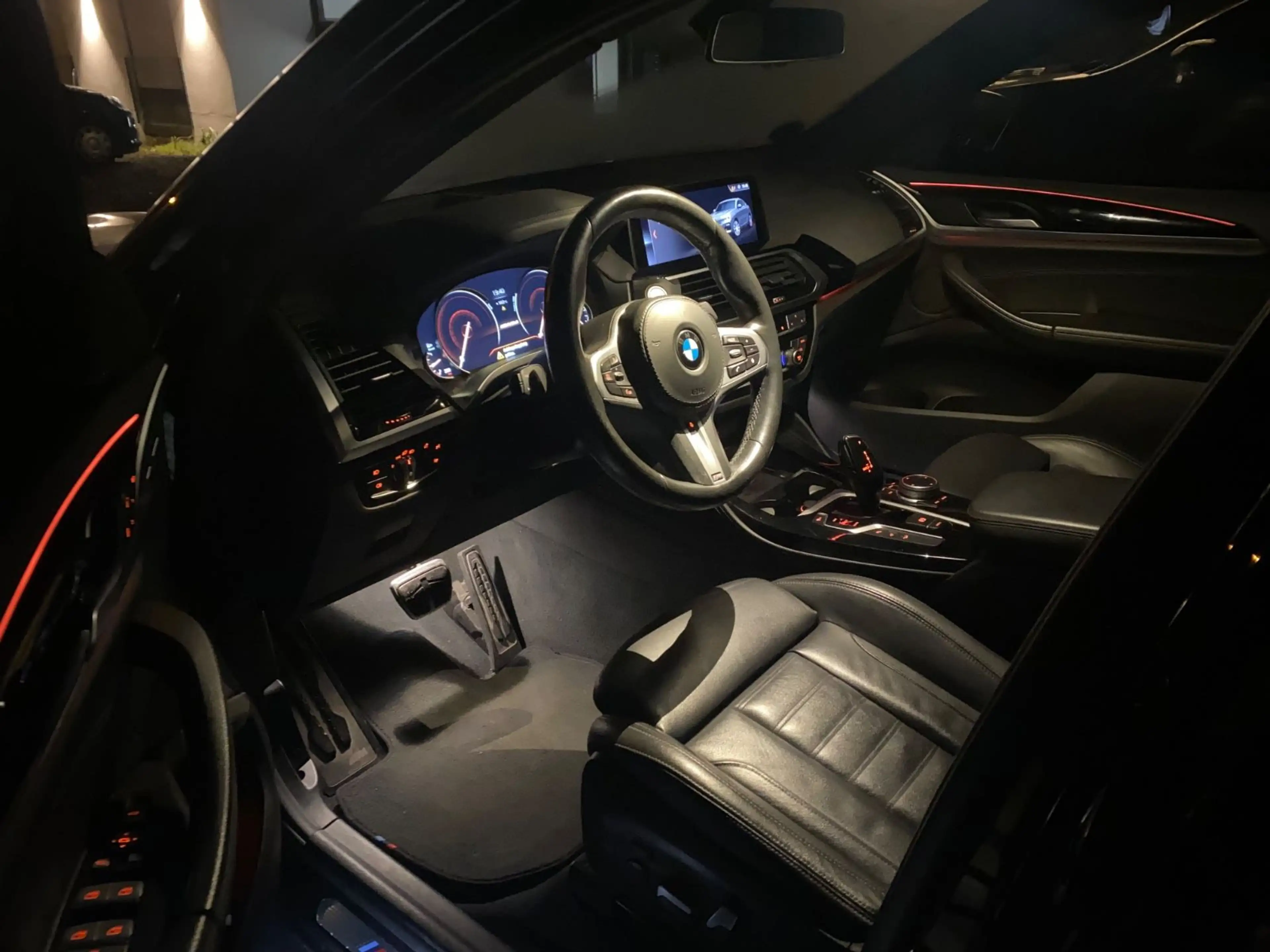 BMW X4 M d Head-Up Pano 360°-Kamera LED — photo 11