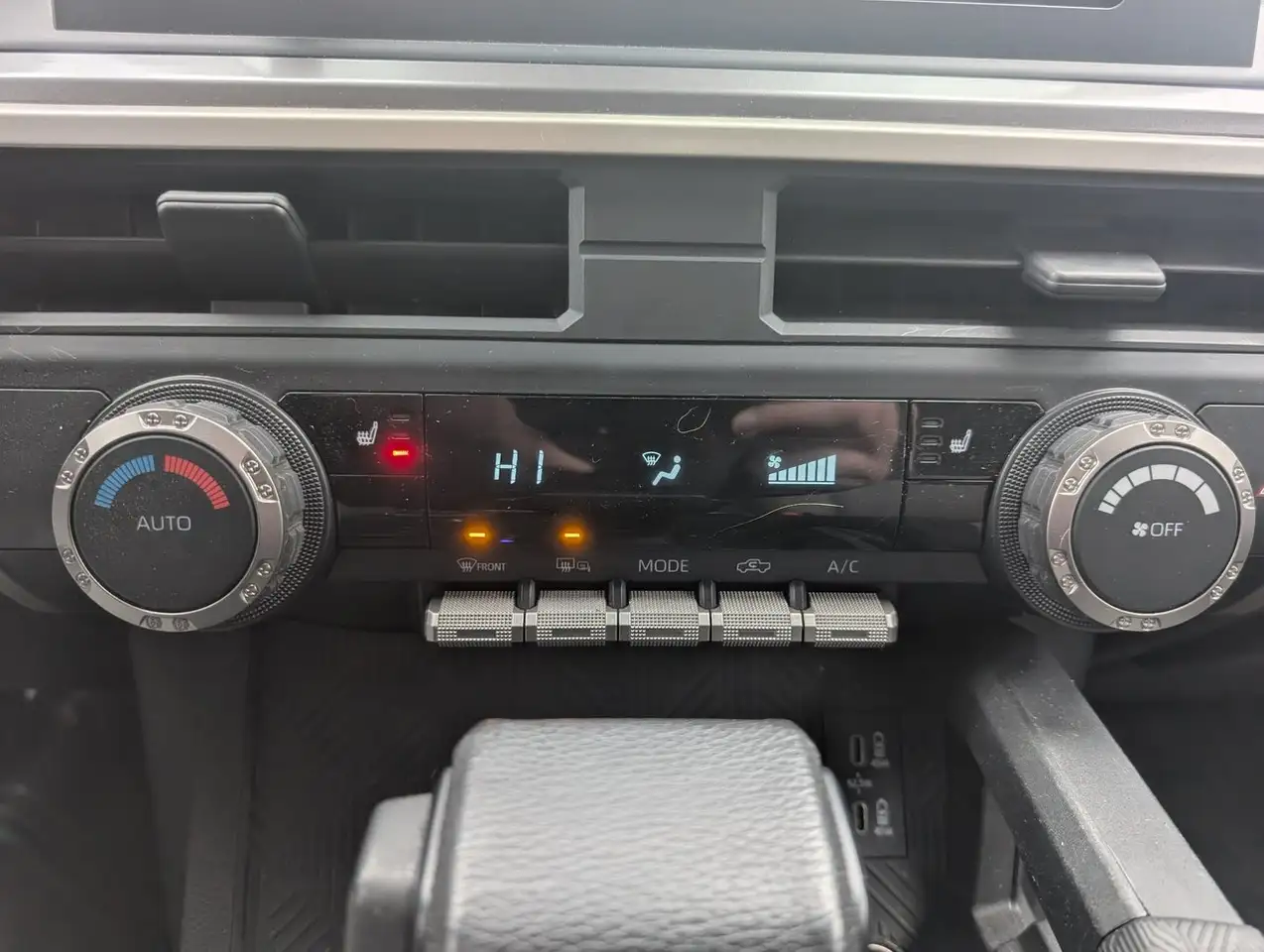 Toyota Tacoma снимка Toyota Tacoma