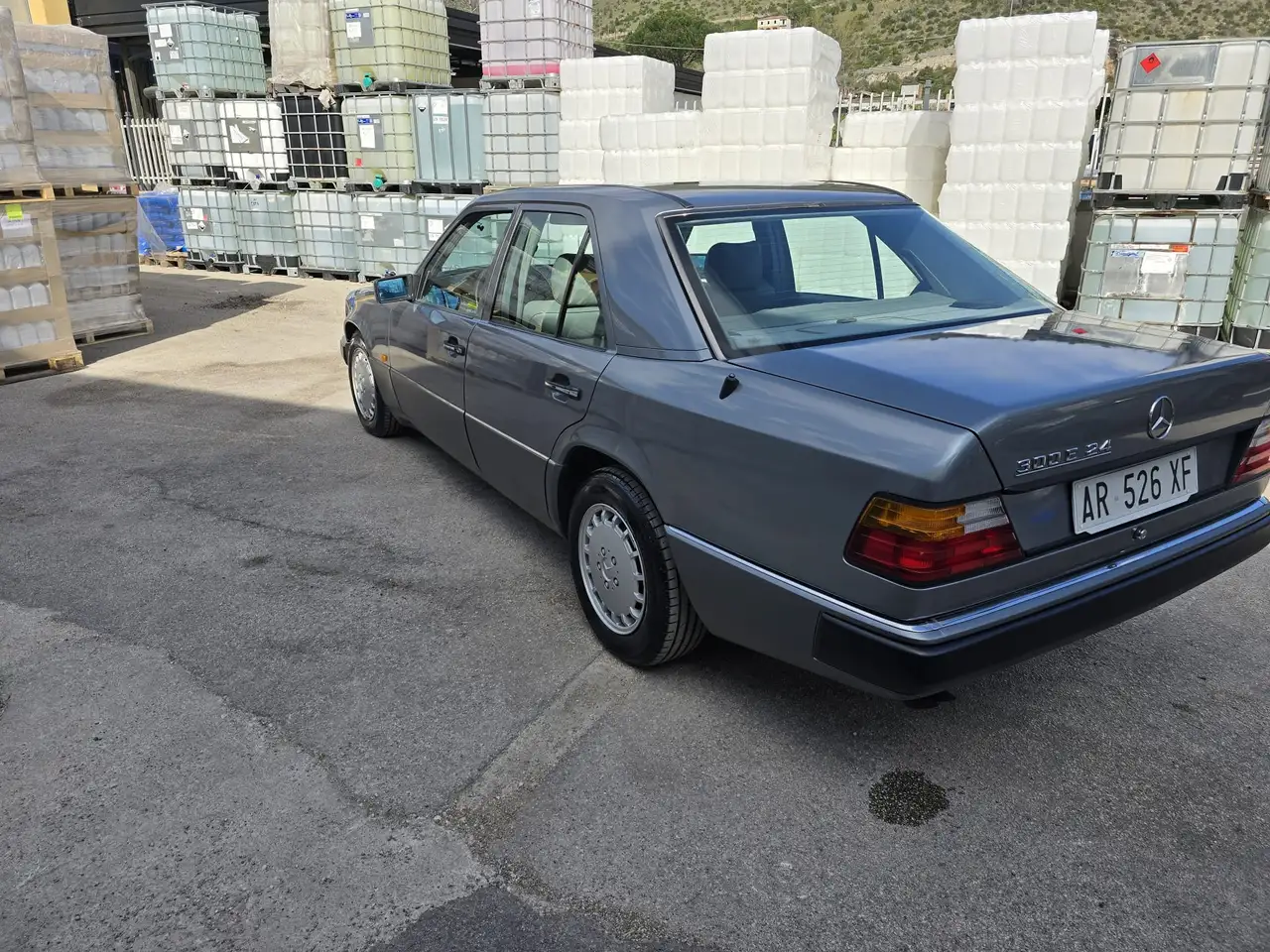 Mercedes-Benz E 300 Classe E - W124 Berlina E24, foto 5