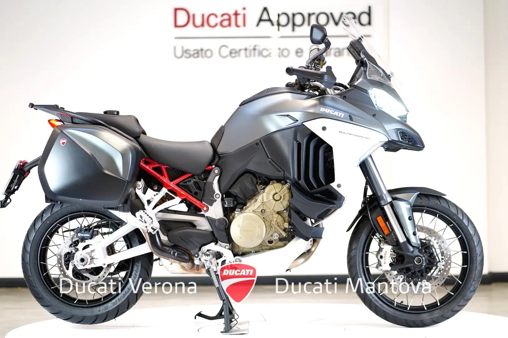 Ducati Multistrada V4 S Multistrada V4 S Travel & Radar cerchi a raggi Grigio - 1