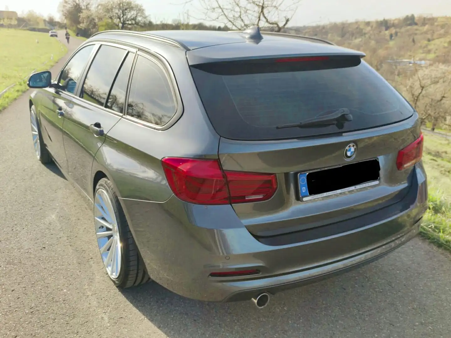 BMW 318 d Advantage Grau - 2