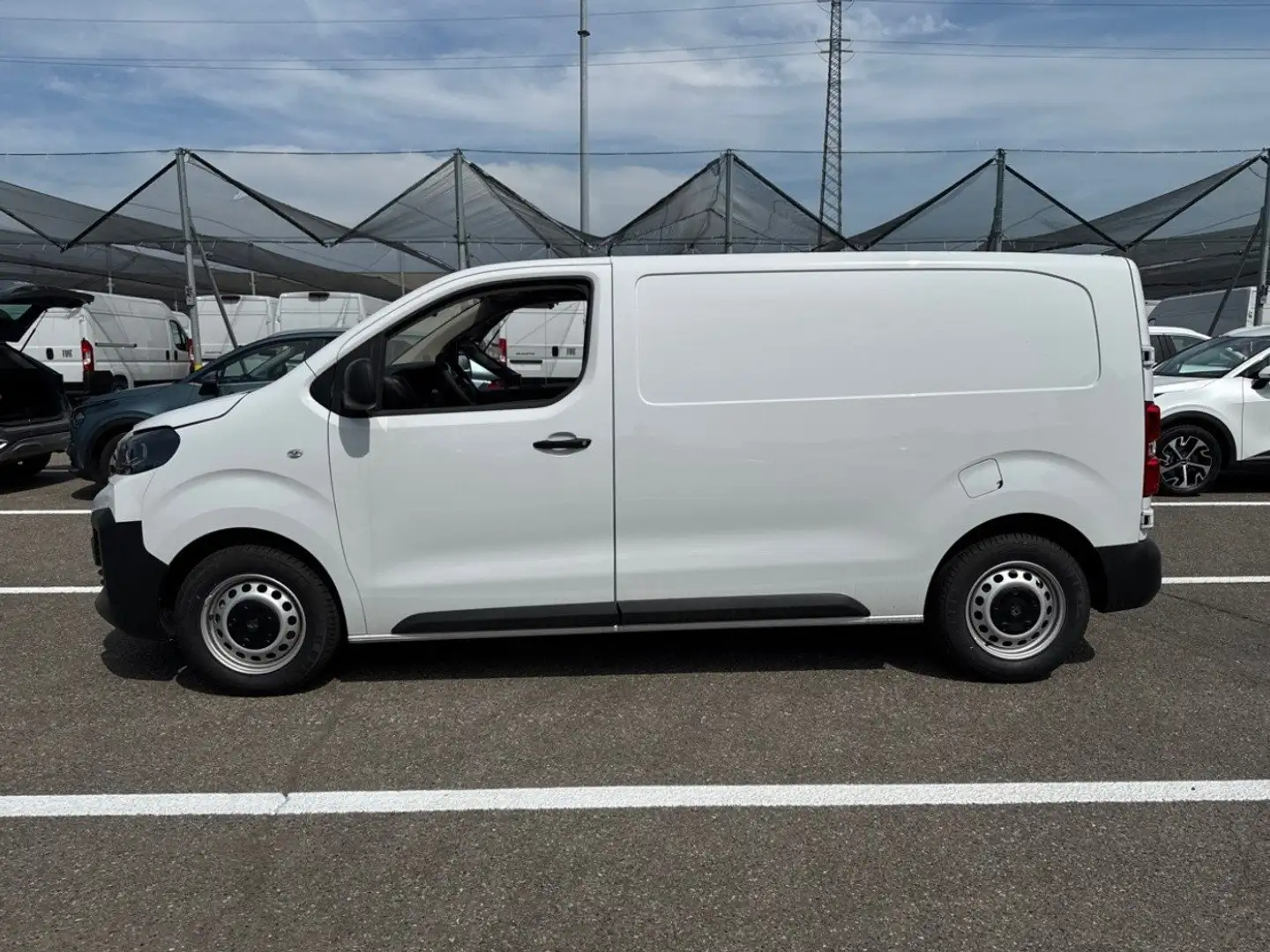 Peugeot Expert 1.5 BlueHDi 120 S&S Standard Bianco - 2