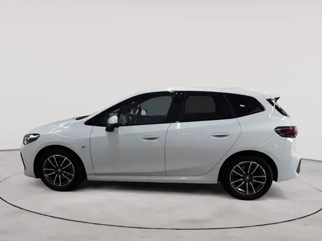 BMW 2 Series view 6
