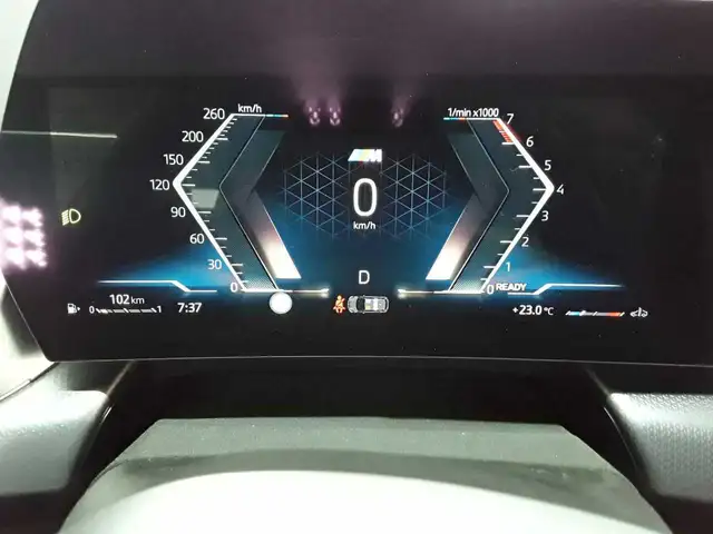 BMW 2 Series view 11