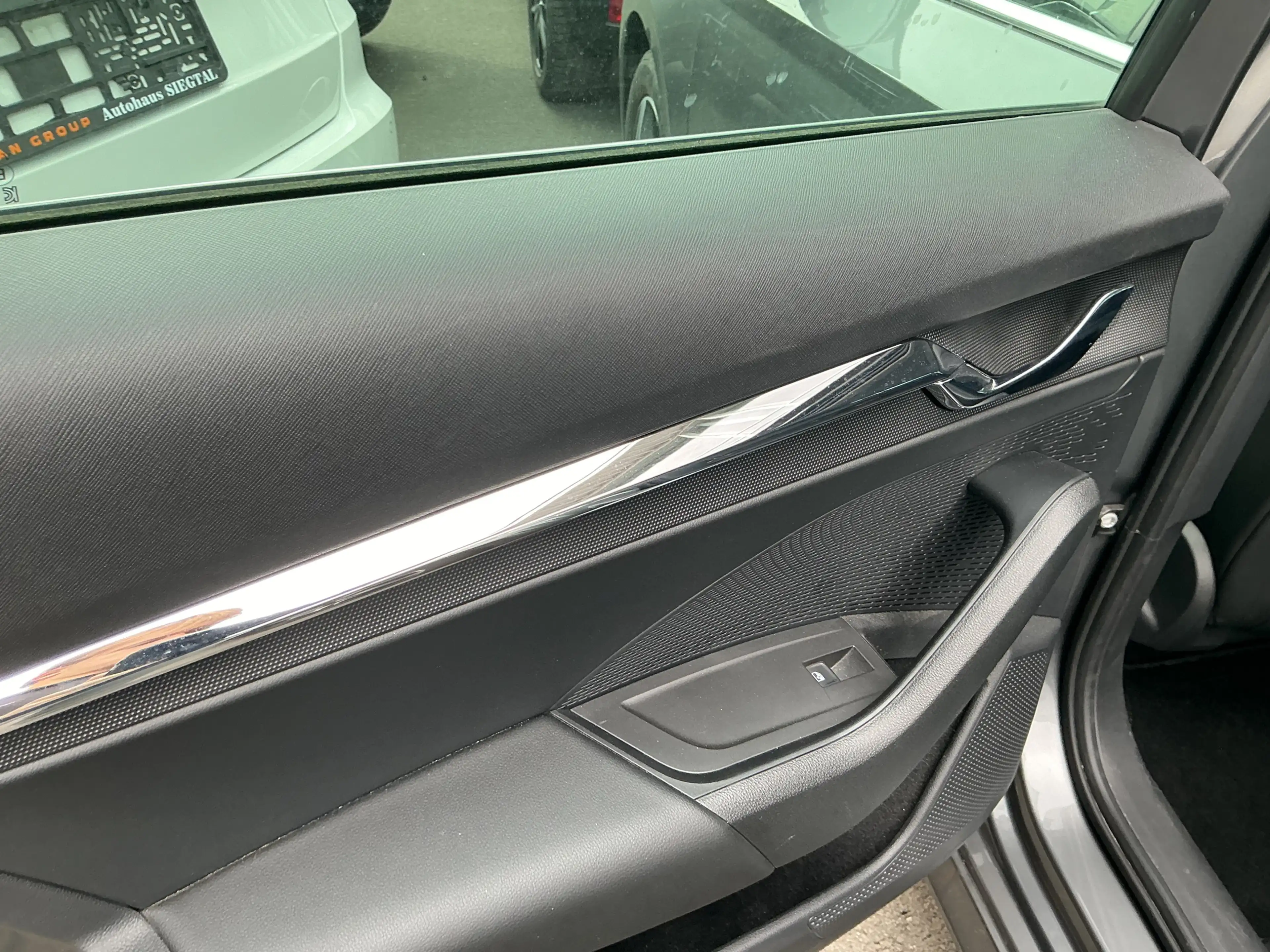 Skoda Octavia Style Leder Memory Navi Ambiente AHK SHZ — photo 5