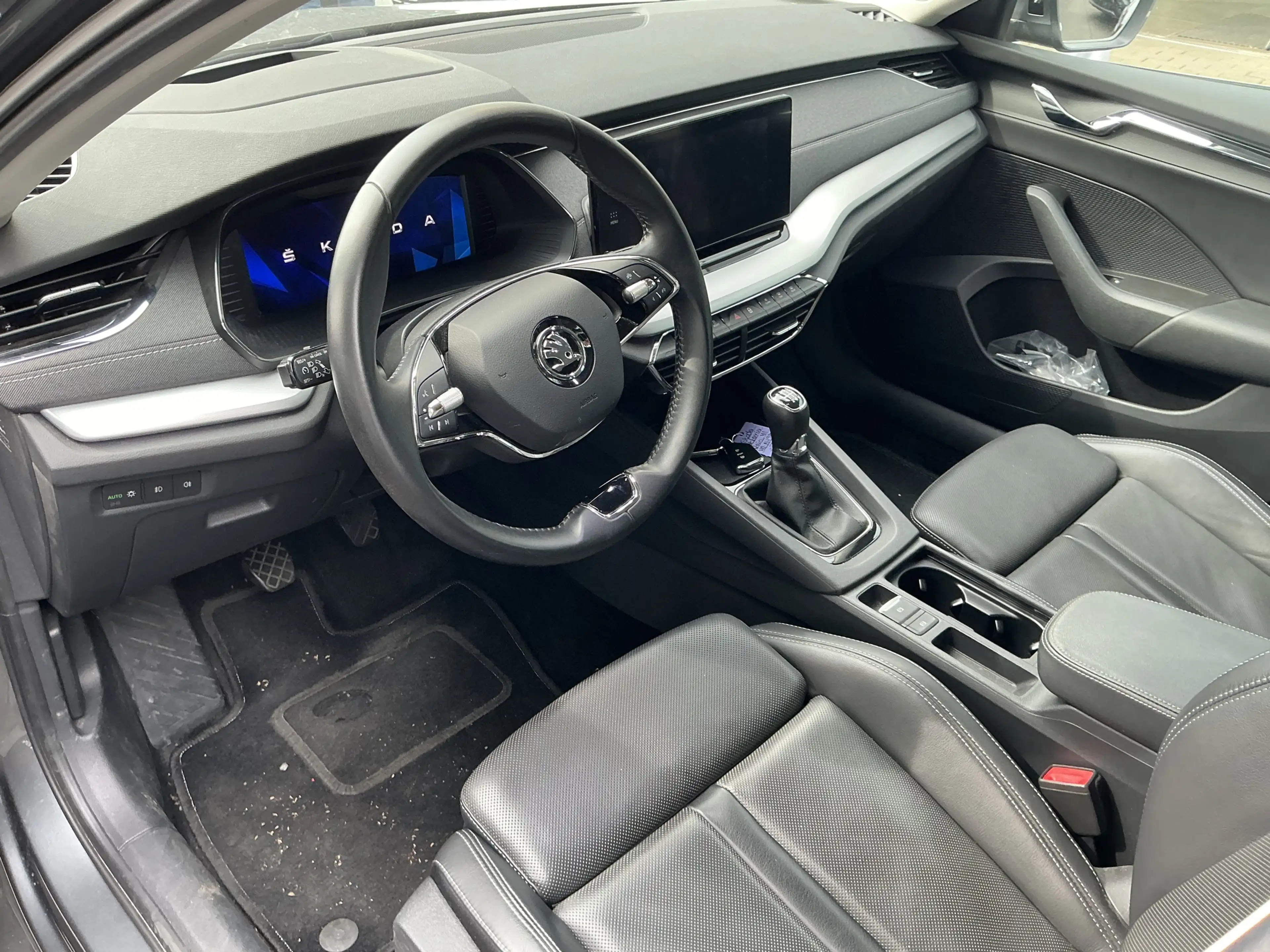 Skoda Octavia Style Leder Memory Navi Ambiente AHK SHZ — photo 6