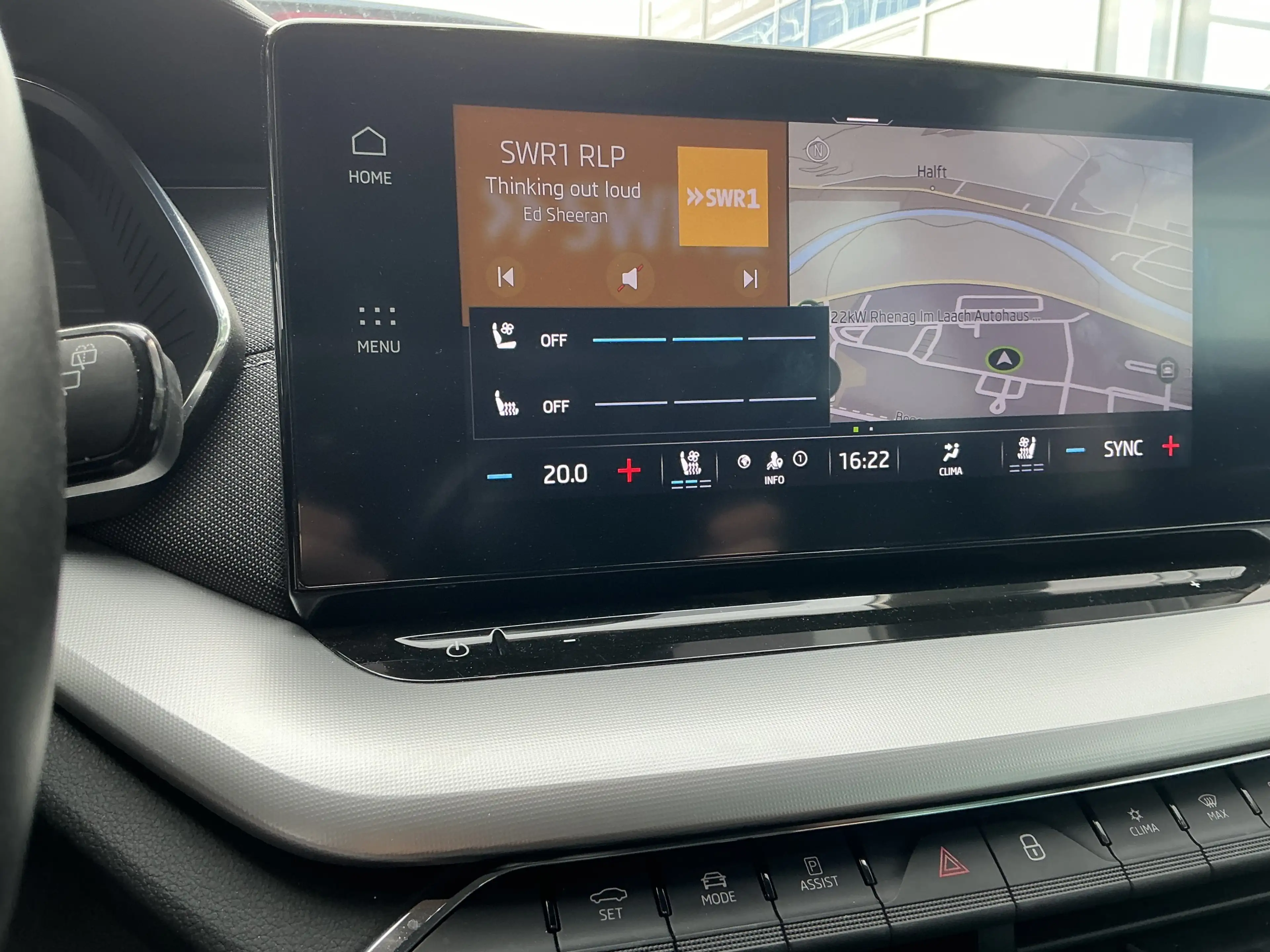 Skoda Octavia Style Leder Memory Navi Ambiente AHK SHZ — photo 13