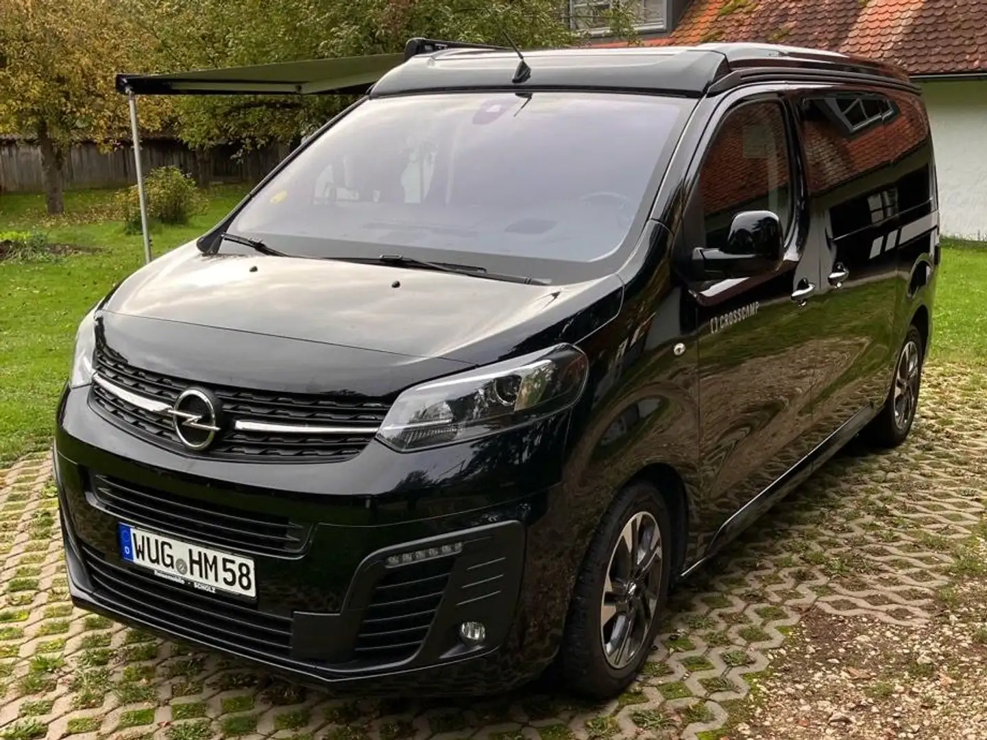 Opel Zafira Life Crosscamp Noir - 1