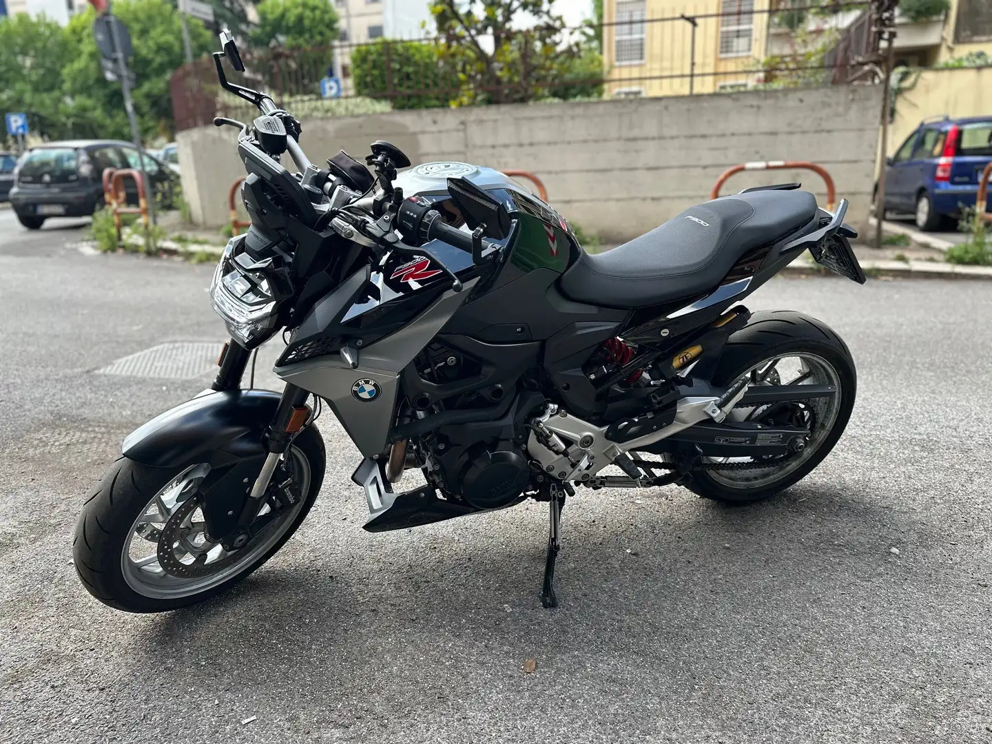 BMW F 900 R Triple Black Nero - 1