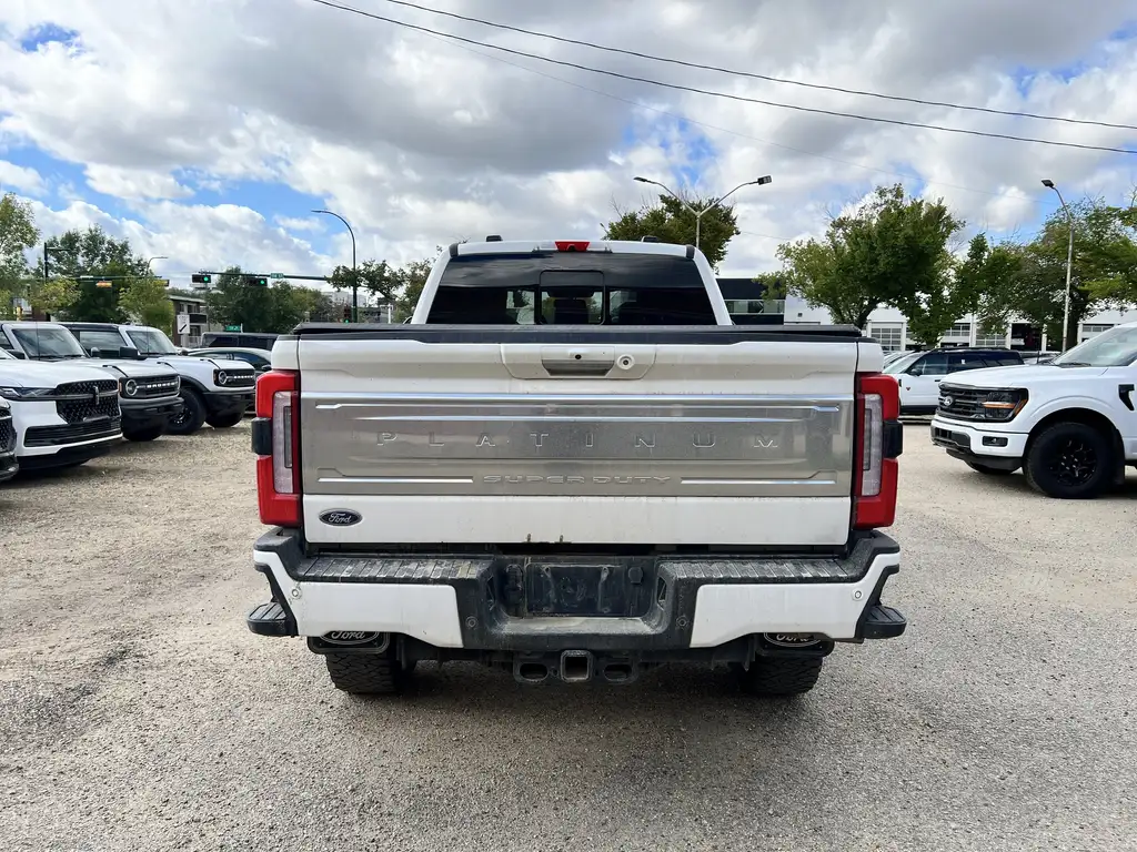 2024 Ford F-350 Super Duty Platinum Crew Cab | SYNC 4 | MoonRoof | Co-Pilot 3 — photo 7