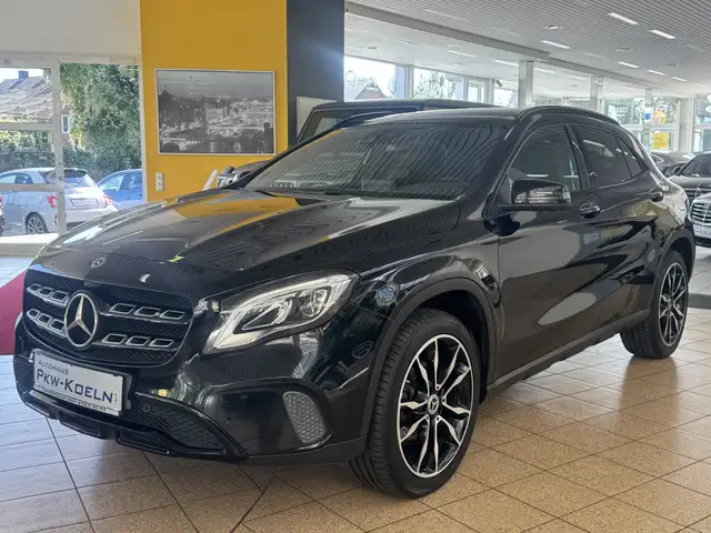 Mercedes-Benz GLA 200 d *PANO*NiGHT*KEY GO*360°*LED*MEMORY*