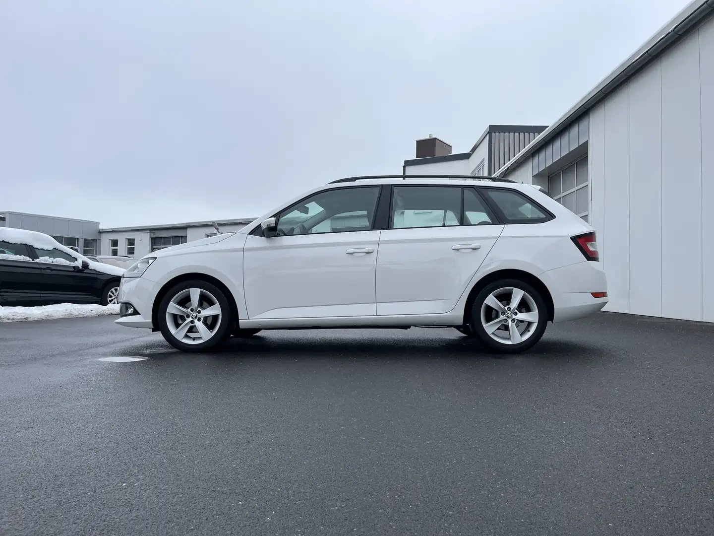 Skoda Fabia Combi 1.0 TSI Active 91€ m.20% Anz. PDC SHZ DAB Blanc - 2