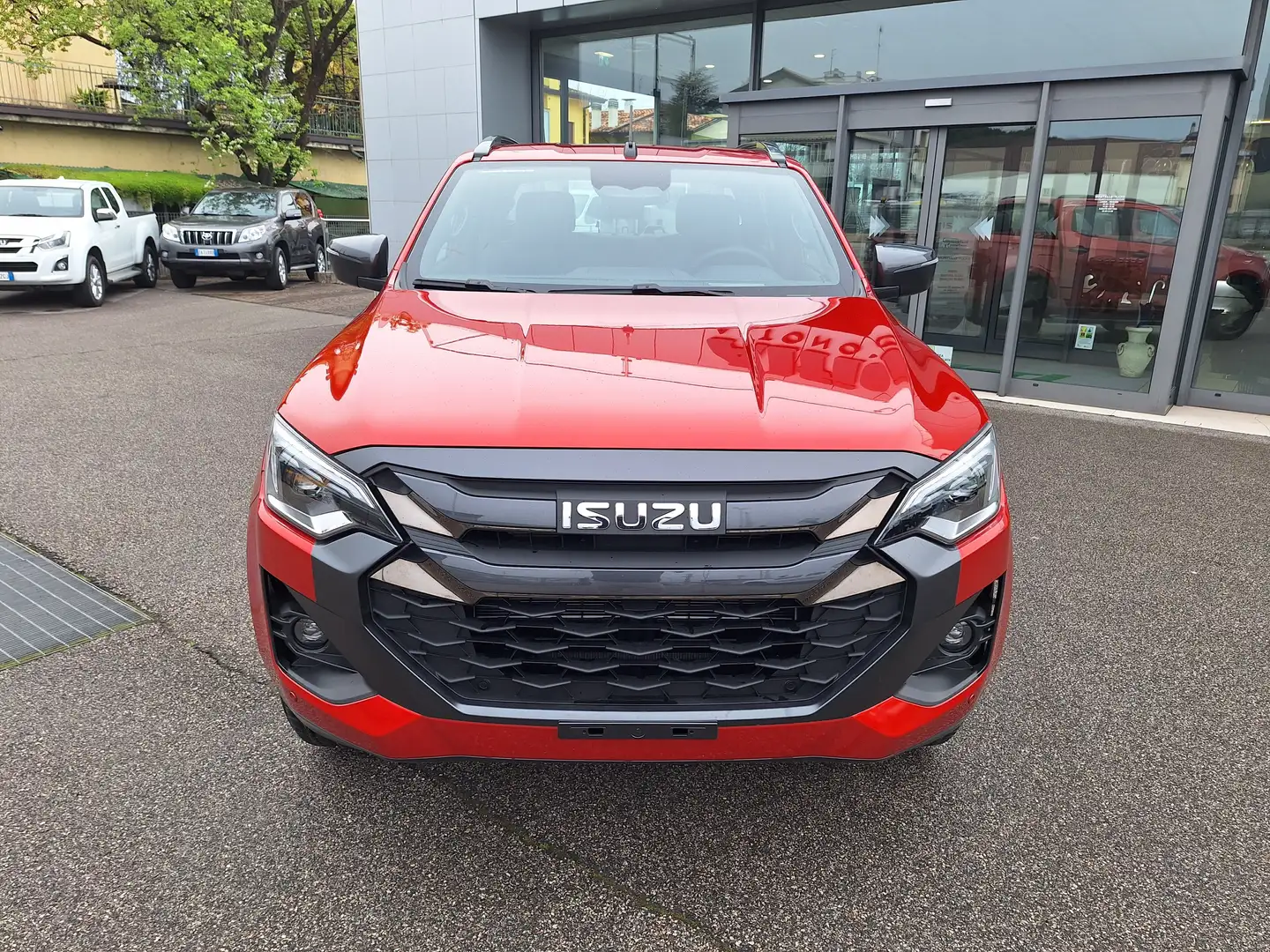 Isuzu D-Max 1.9 164cv Crew Nitro Sport 4x4 A/T PROMO MAGGIO Naranja - 2