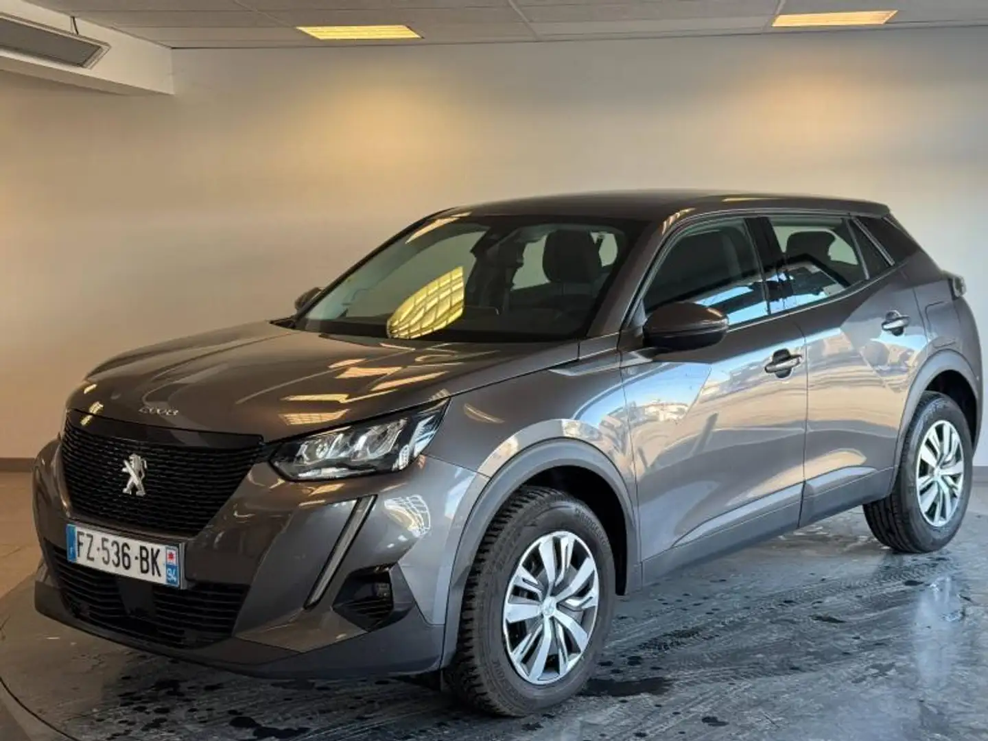 Peugeot 2008 1.5 BlueHDi 130ch S\u0026S Active Business EAT8 Gris - 1